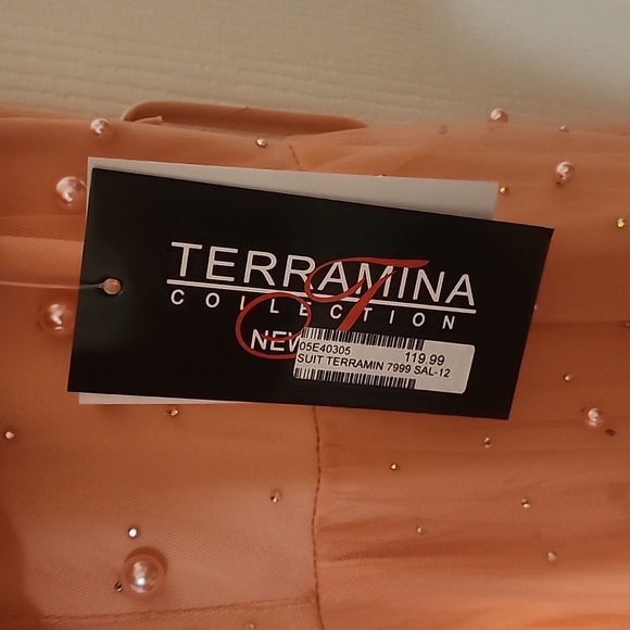 Terramina Dress - Picture 6 of 9